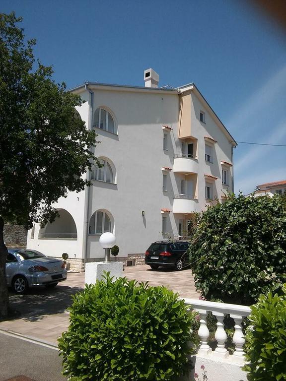 Garfild Guest House Novi Vinodolski Εξωτερικό φωτογραφία